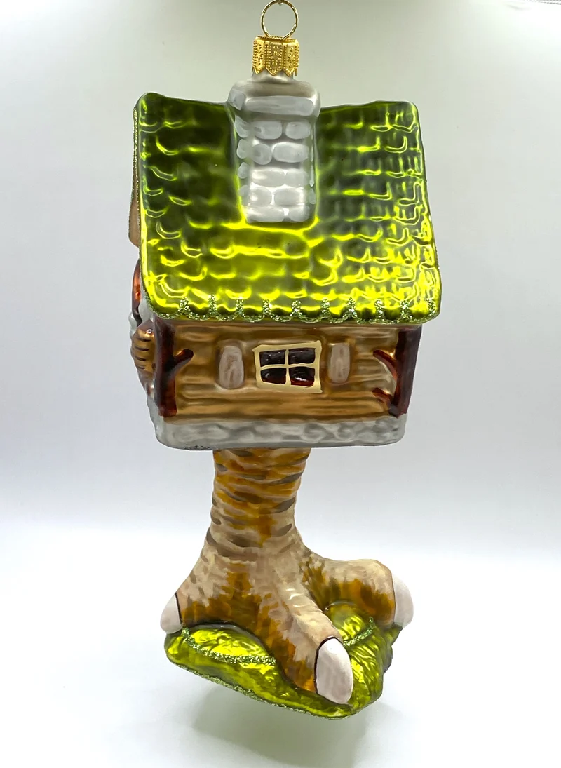 Baba Jaga`s Hühnerbein-Waldhütte