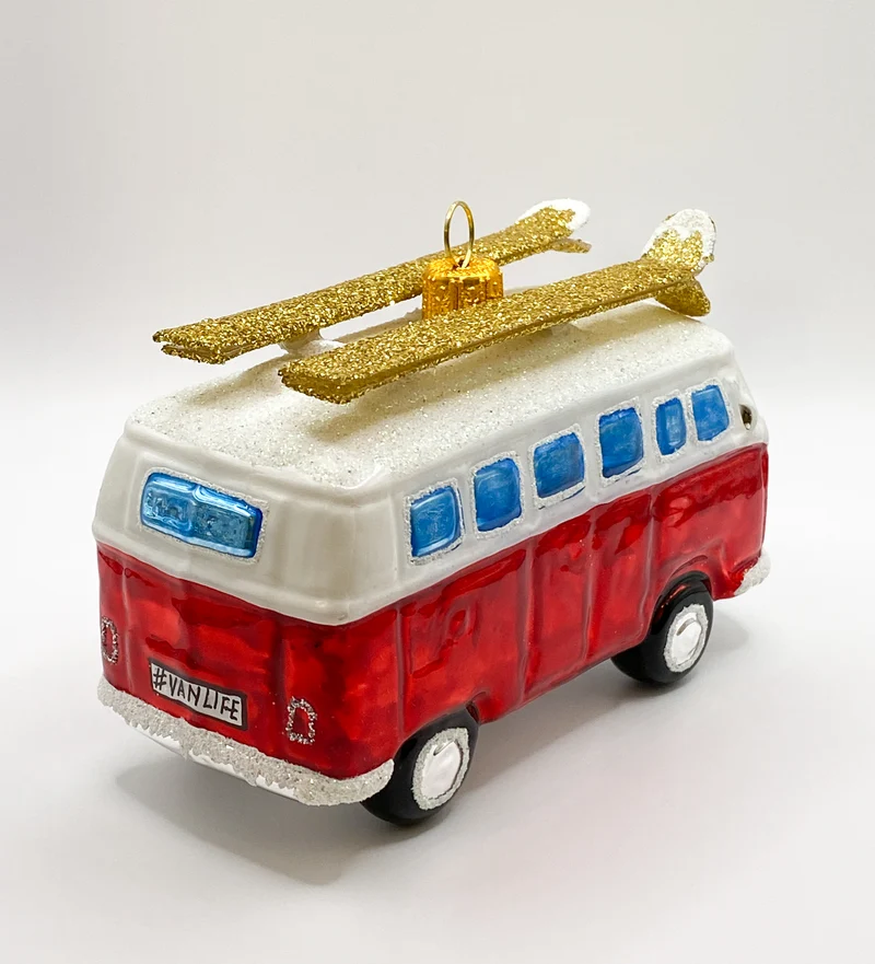 Mit dem VW-Bus in die Skiferien
