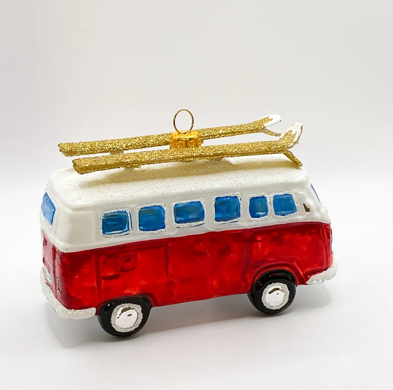 Mit dem VW-Bus in die Skiferien