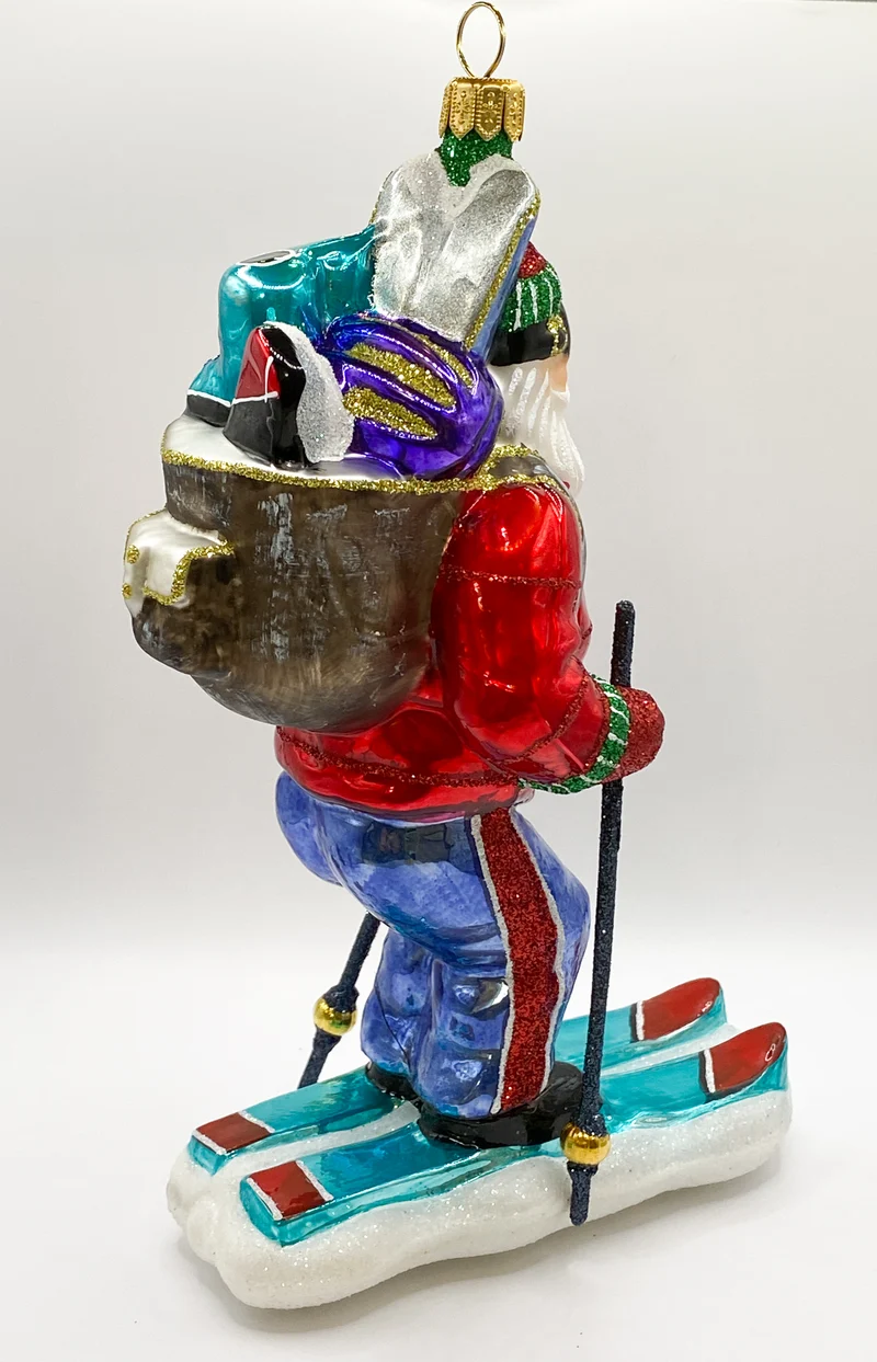 Santa Claus fährt Ski