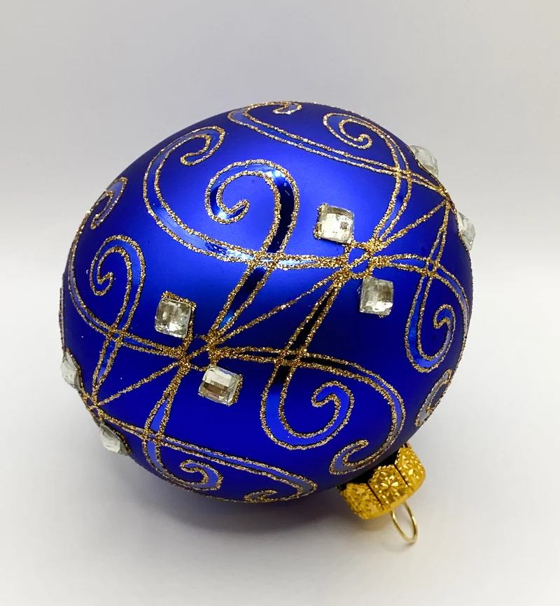 Blaue Kugel mit goldenem Rocaillen-Dekor und silbernen Schmucksteinen
