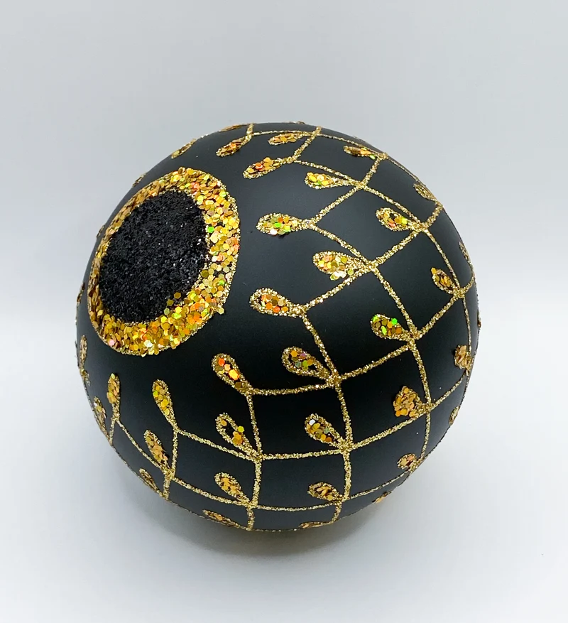 Kugel schwarz mit Gold-Gittermuster