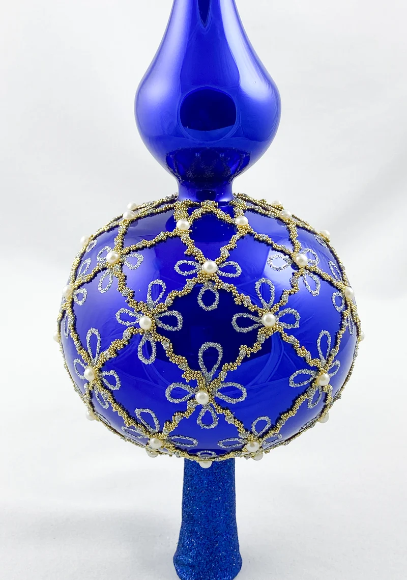 Blaue Christbaumspitze mit feinem Rauten-Dekor und Perlenbesatz