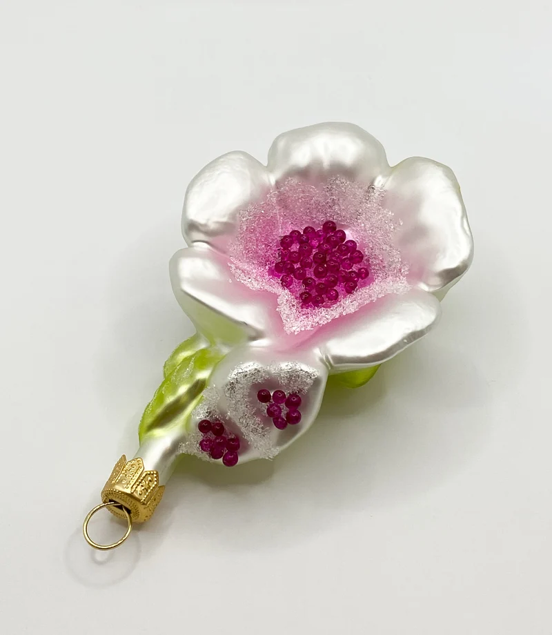 Rosa Apfelblüte mit pinkem Dekor