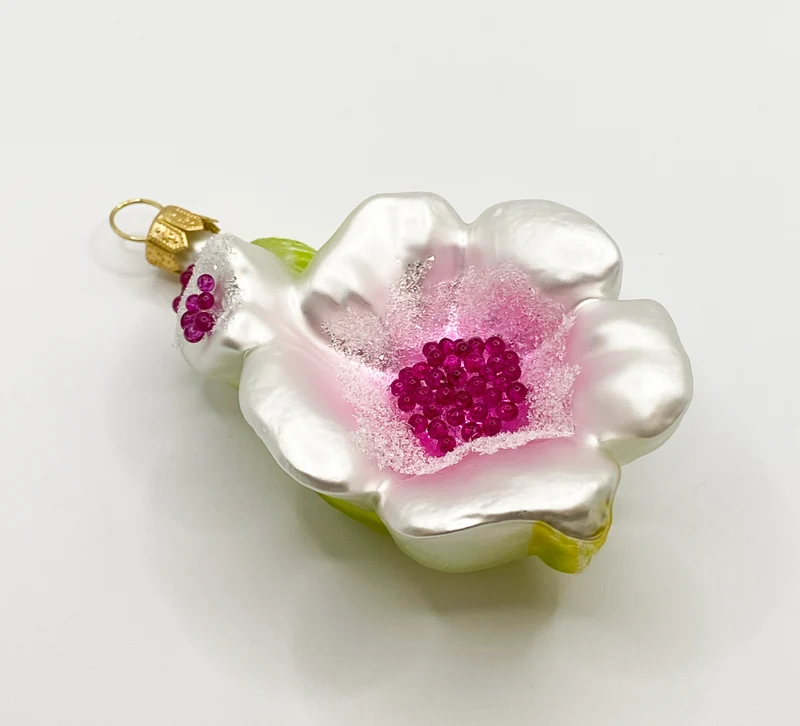 Rosa Apfelblüte mit pinkem Dekor