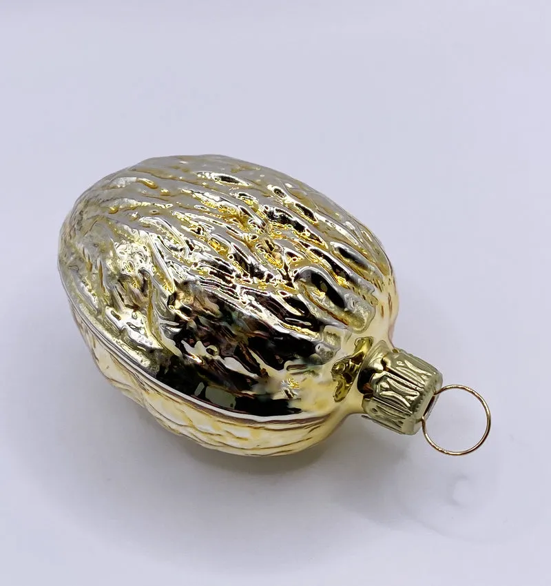 Grosse goldene Baumnuss/Walnuss