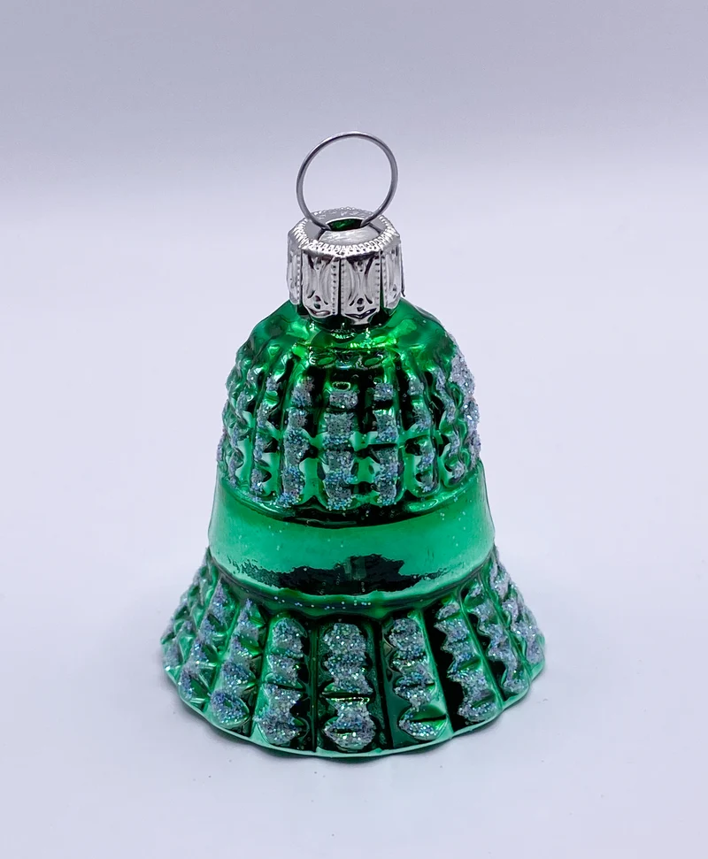 Grünes Weihnachts-Glöckchen mit Waffelmuster