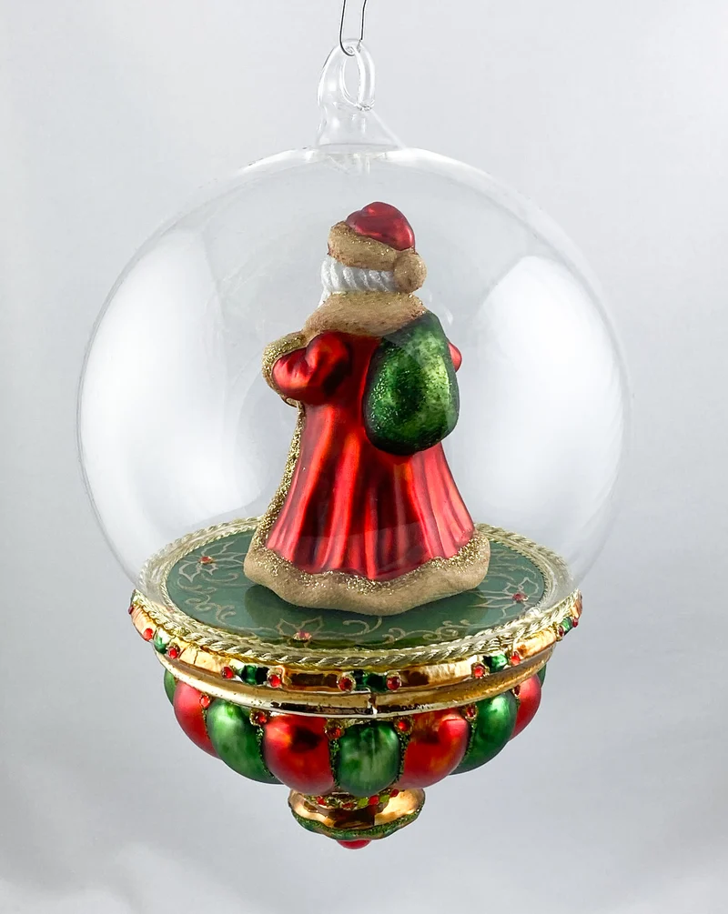Weihnachtsmann mit Laterne in schön gestalteter Glaskugel, KOMOZJA MOSTOWSKI