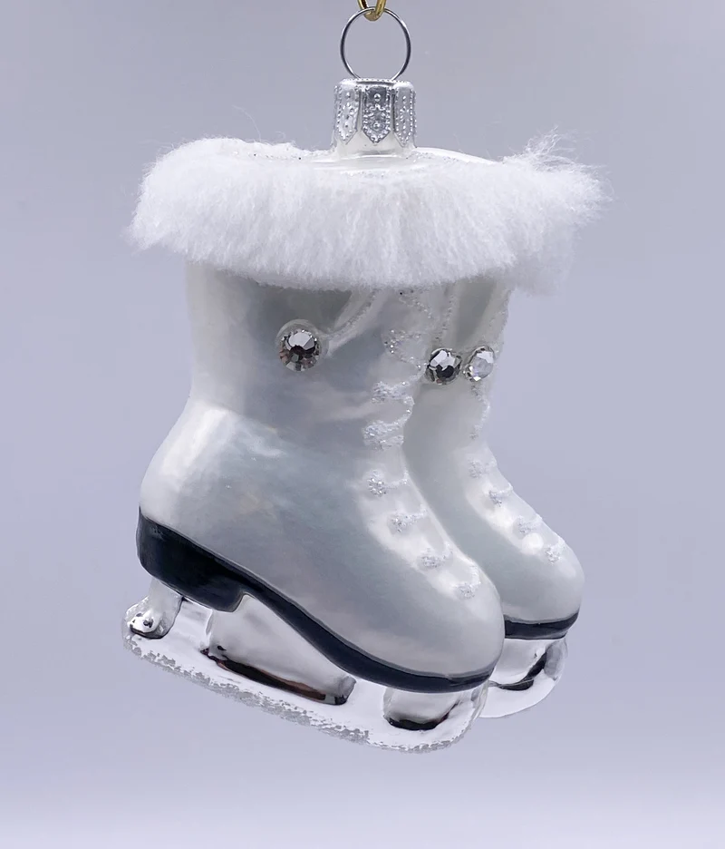 Weisser Damen-Schlittschuh mit weissem Pelz