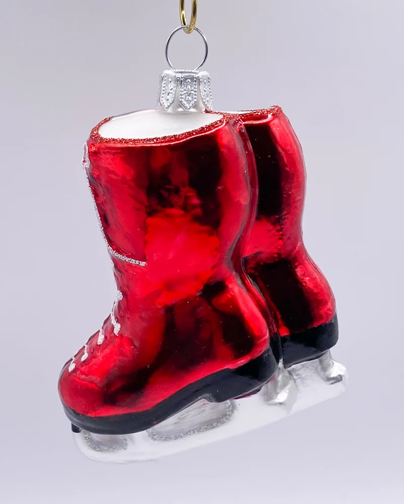 Glänzend roter Damen-Schlittschuh