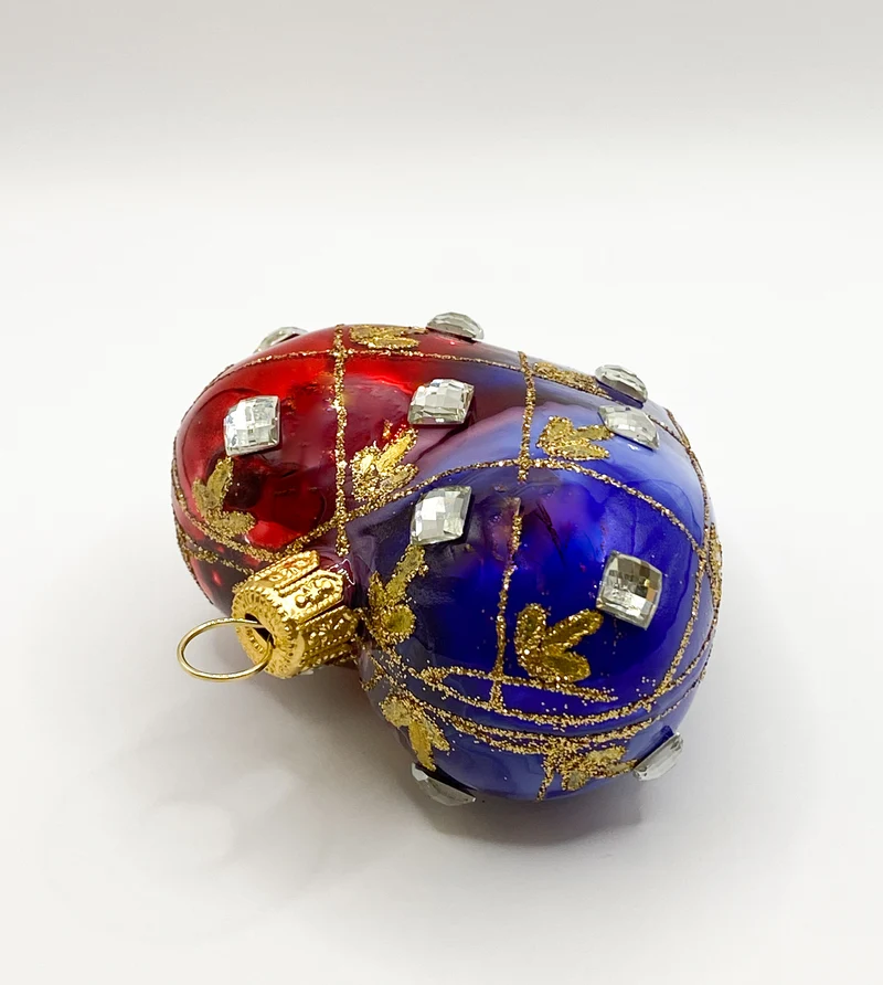 Herz blau-rot marmoriert und Schmucksteinen