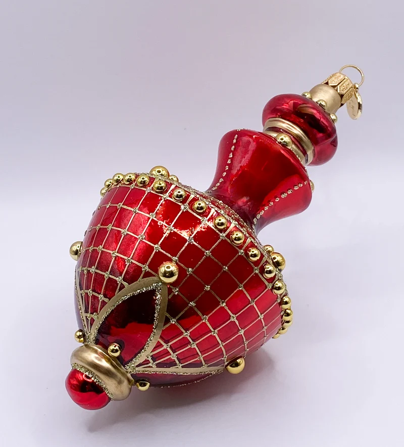 Laternenform in Rot mit goldenem Dekor, GlitterLab