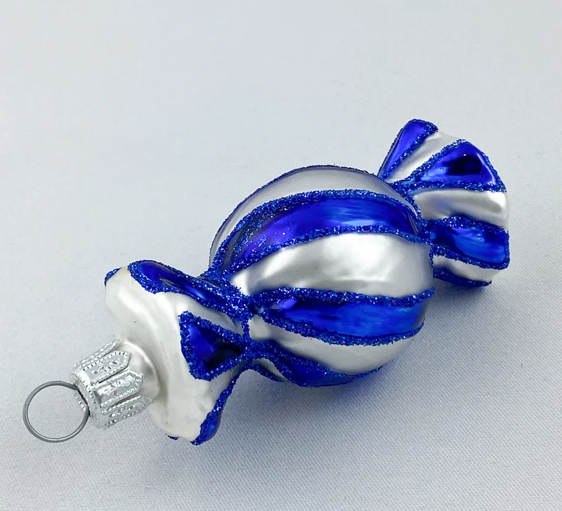Blau weiss gestreifter Bonbon