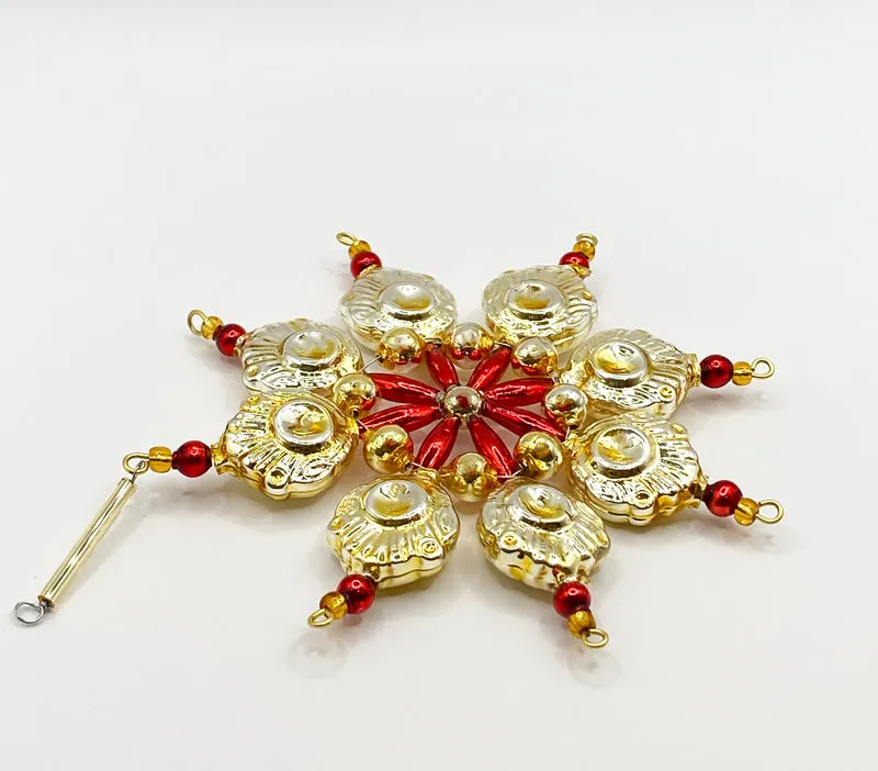 Stern in Rot und Gold mit Gablonzer Perlen