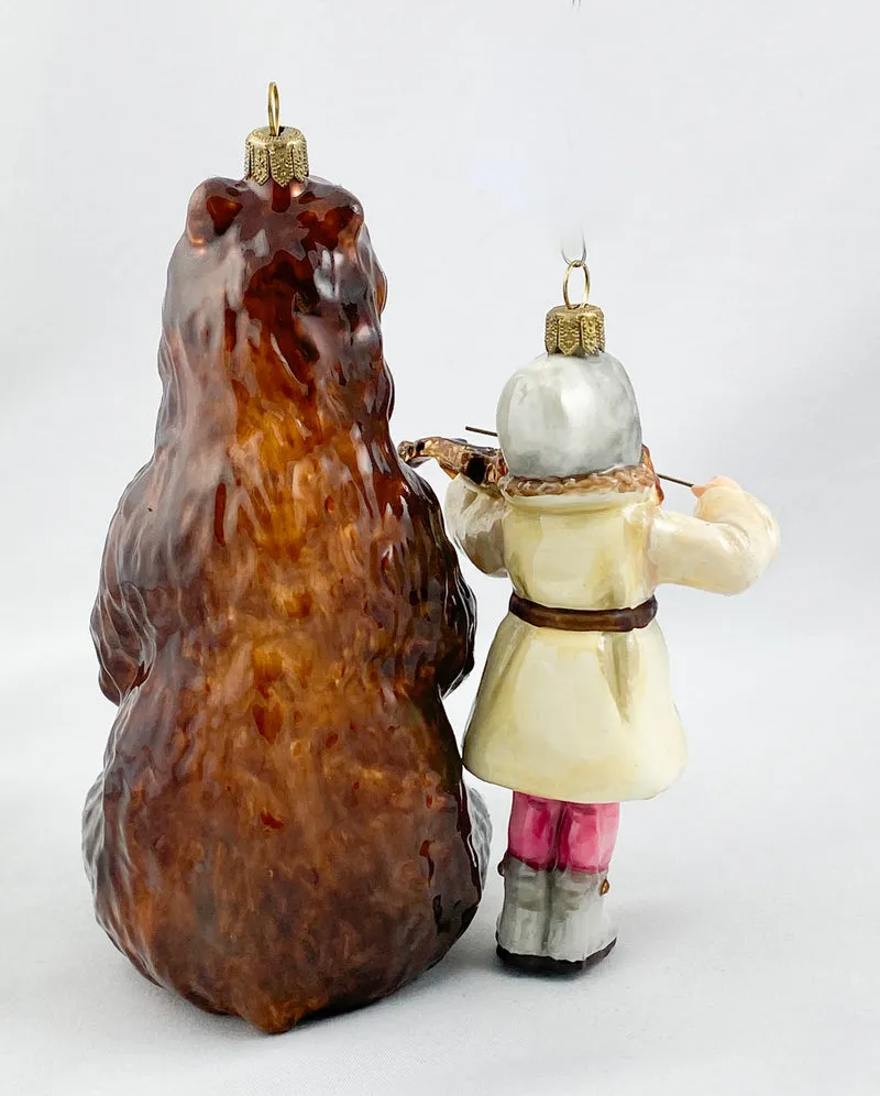 Das Mädchen und der Bär musizieren zusammen, AtlasArt