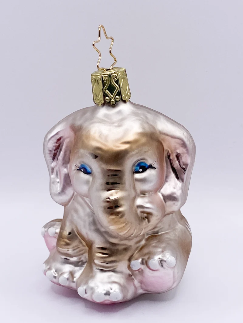 Süsser Baby-Elefant