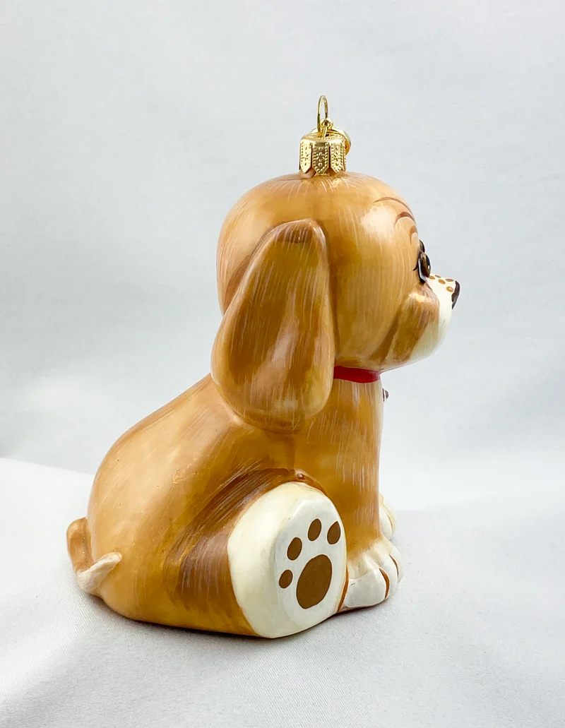 Süsser Hundewelpe mit rotem Herzchen-Halsband, GlitterLab