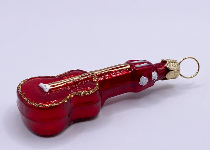 Kleine rote Gitarre