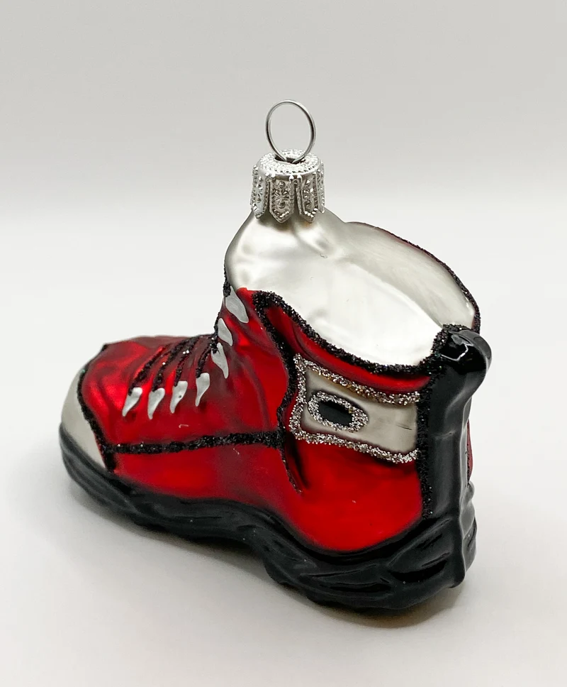Roter Wanderschuh