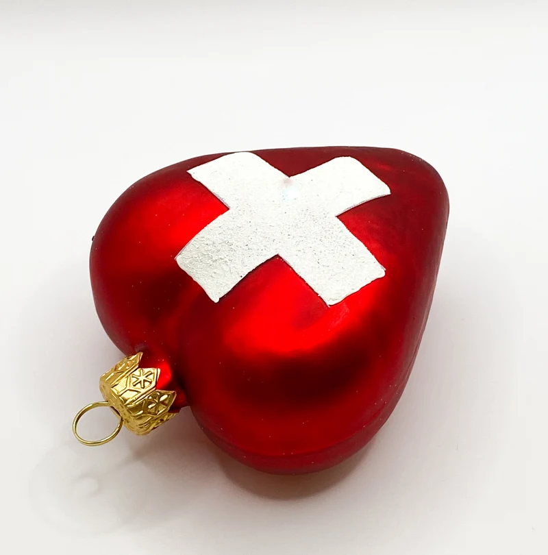 Rotes Herz mit Schweizerkreuz