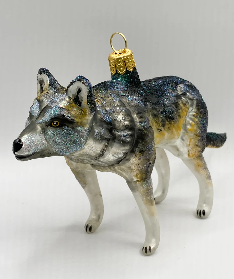 Grauer Wolf