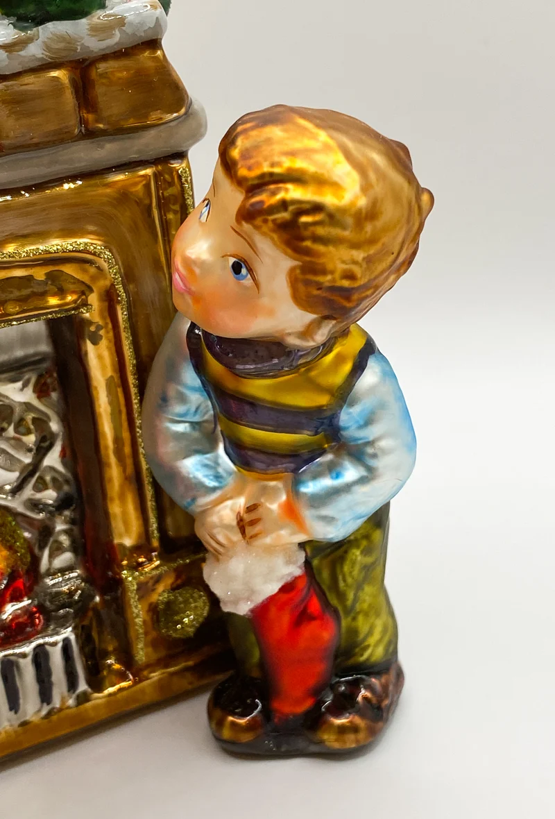 Die Kinder hängen ihre Weihnachtsstrümpfe an den Kamin, KOMOZJA MOSTOWSKI