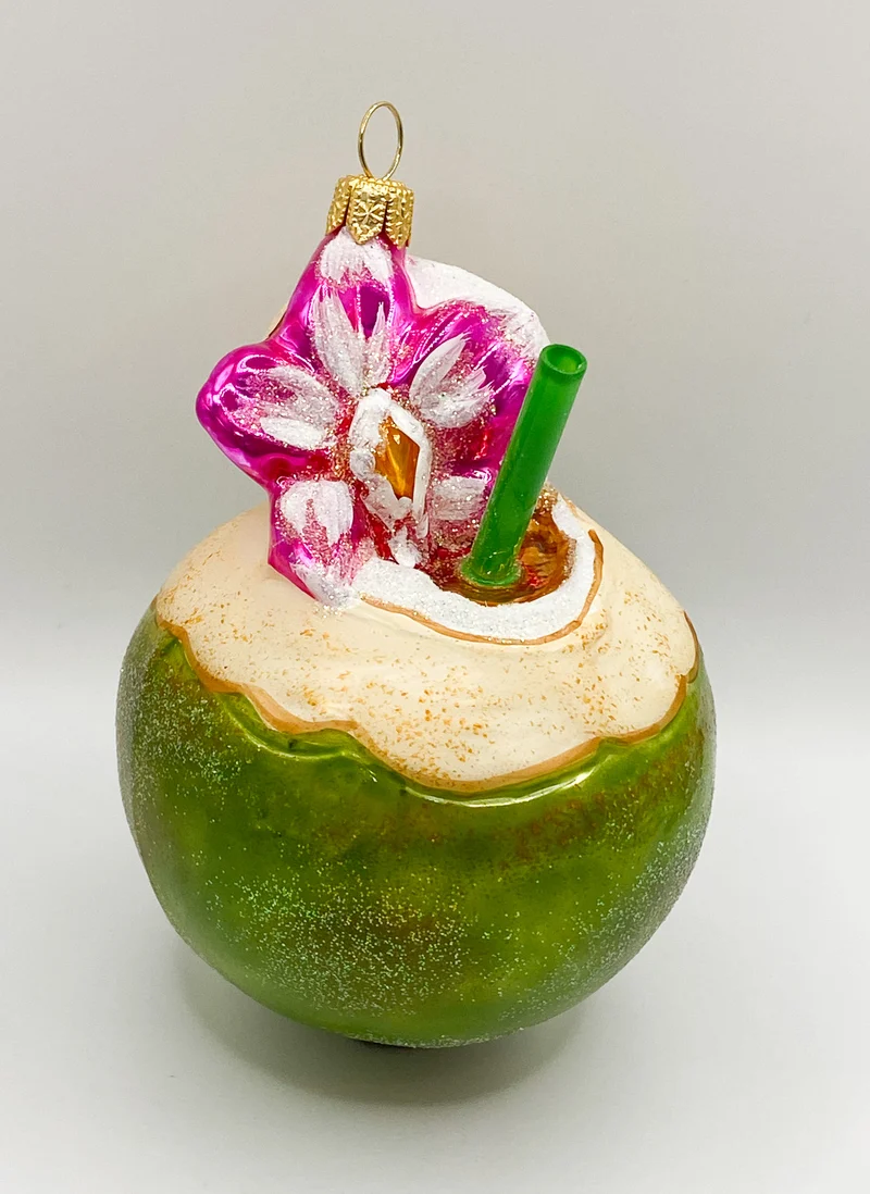 Pina Colada in Kokosnuss