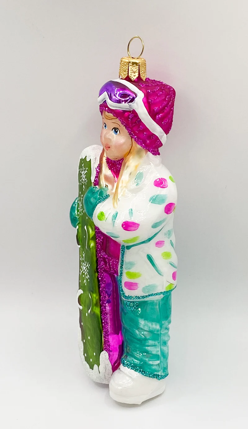 Mädchen mit Snowboard