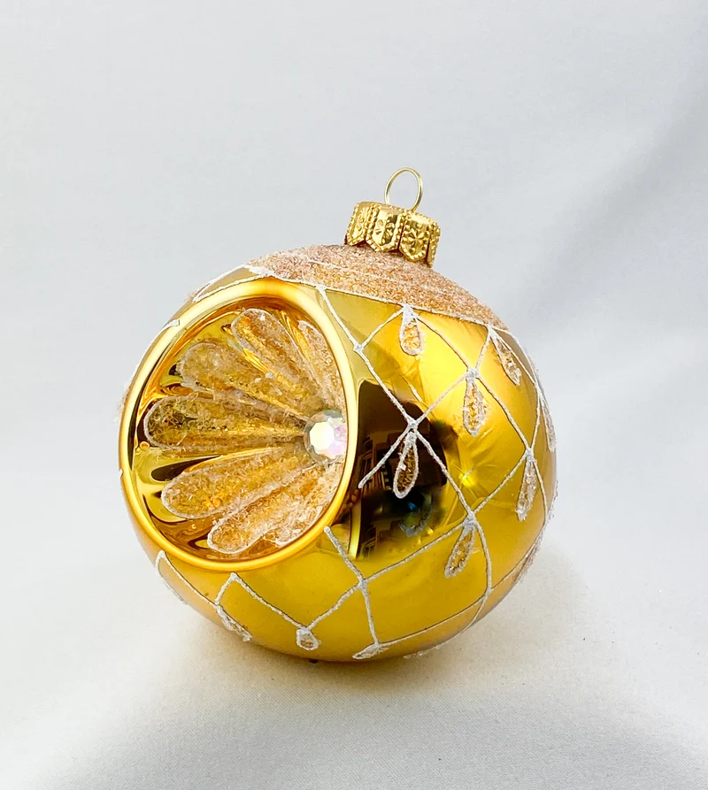Kugel gold mit goldenem Reflex und weissem Dekor