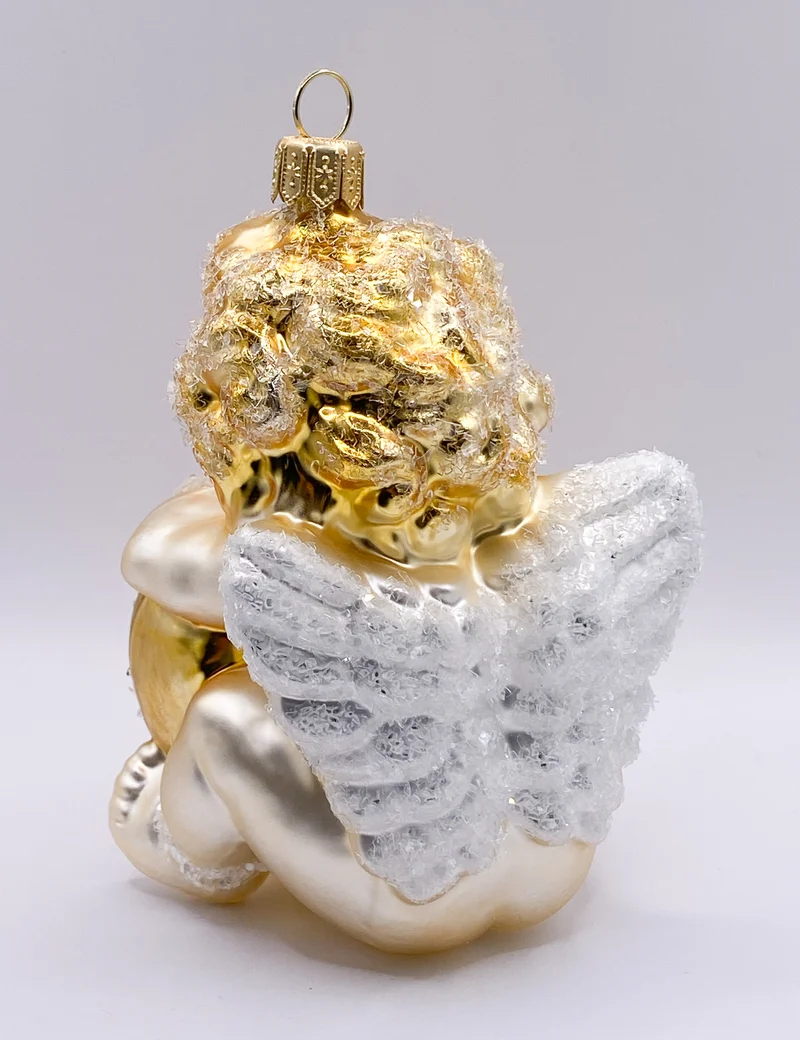 Süsser Engel mit goldenem Herz