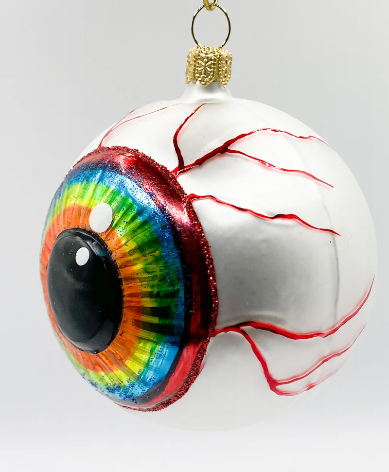 Anatomisches Auge mit bunter Iris und runder Pupille