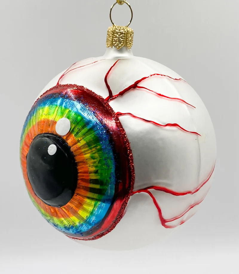 Anatomisches Auge mit bunter Iris und runder Pupille