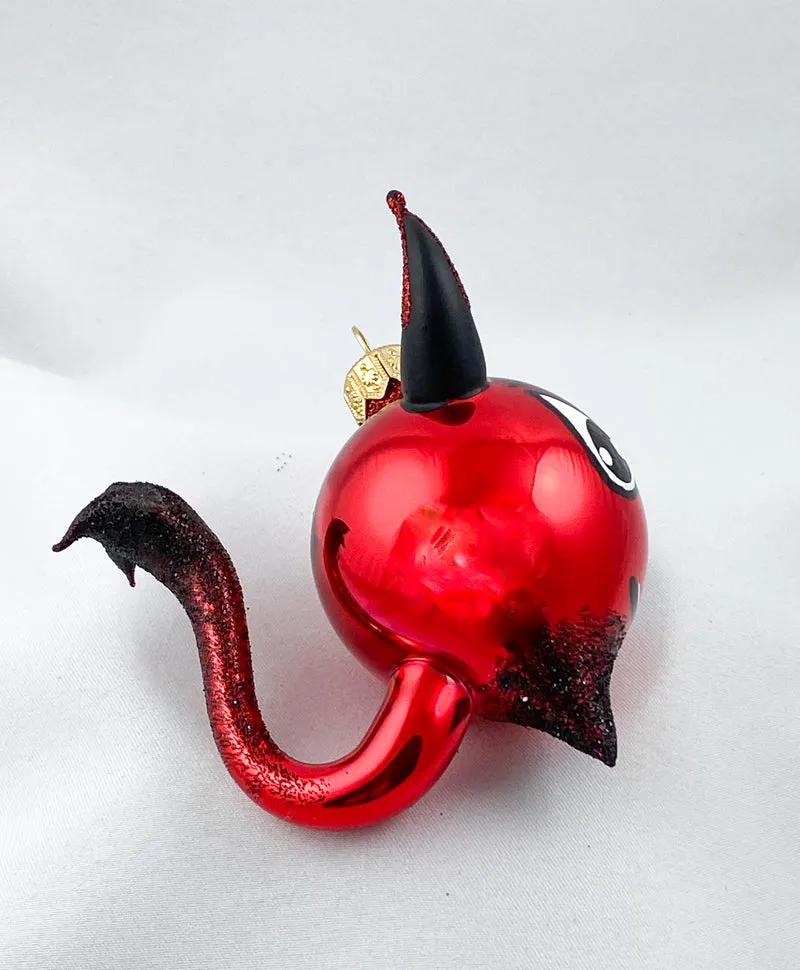Roter Teufel mit Schwanz