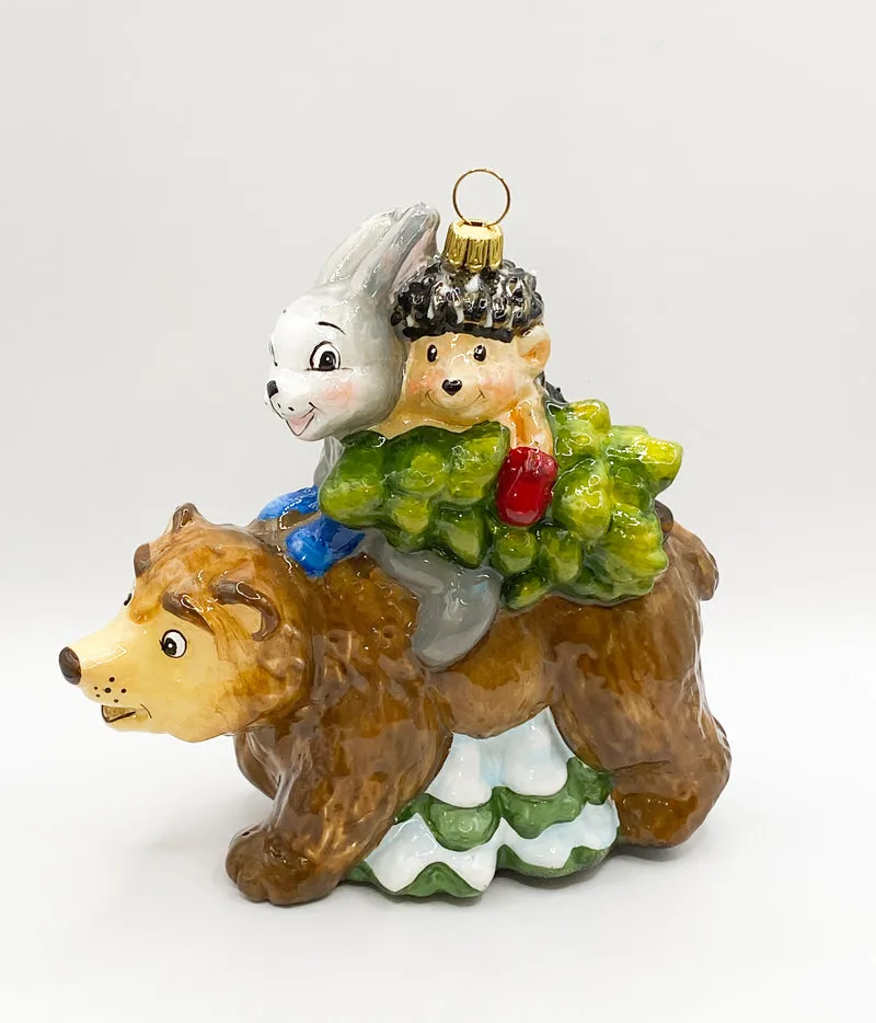 Der Hase und der Igel holen zusammen mit dem Bär den Weihnachtsbaum, KOMOZJA MOSTOWSKI