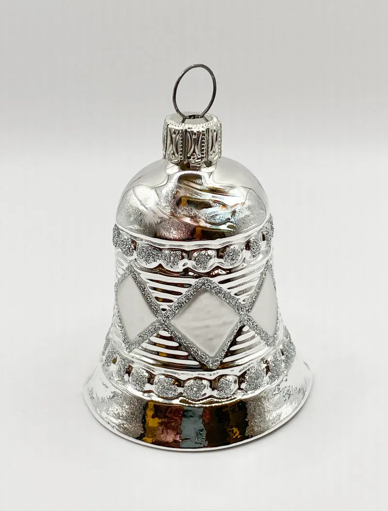 Weihnachts-Glöckchen silber mit Rautenmuster