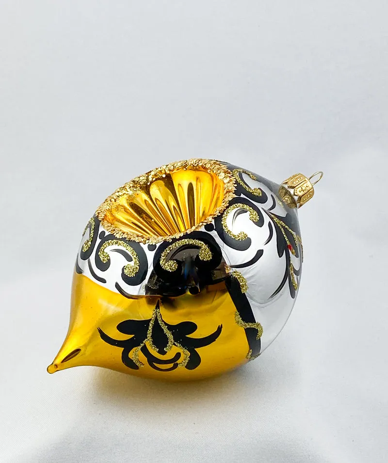 Kurze Olive in Gold/Silber mit goldenem Reflex und schwarzem Dekor